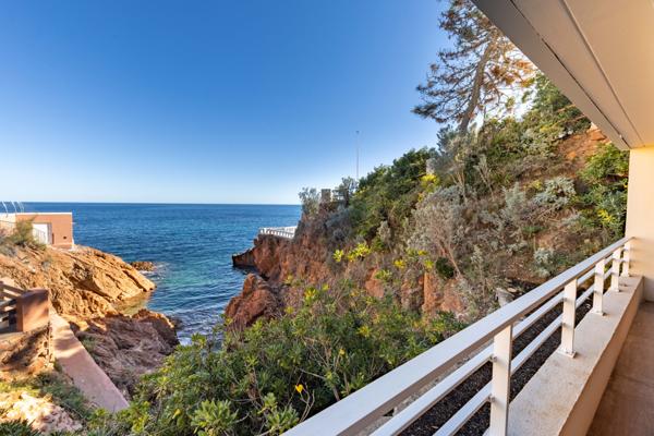 2 pièces de 52 m2 avec terrasse de 24 M2ILe Trayas-Saint raphael