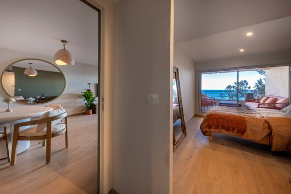 2 pièces de 52 m2 avec terrasse de 24 M2ILe Trayas-Saint raphael