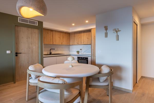 2 pièces de 52 m2 avec terrasse de 24 M2ILe Trayas-Saint raphael