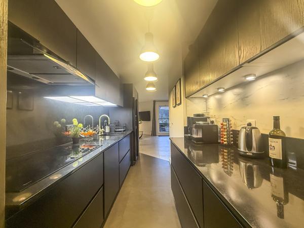 Maison de ville proche RER avec de belle prestation