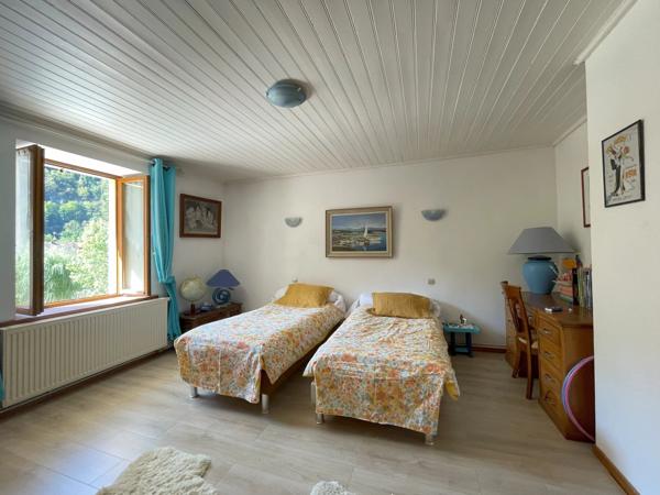 Immobilier Besançon (25000) – Gîte 518m2 – 882 000 €