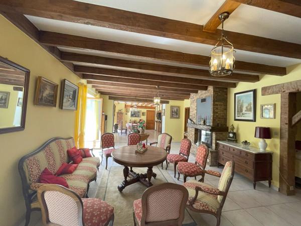 Immobilier Besançon (25000) – Gîte 518m2 – 882 000 €