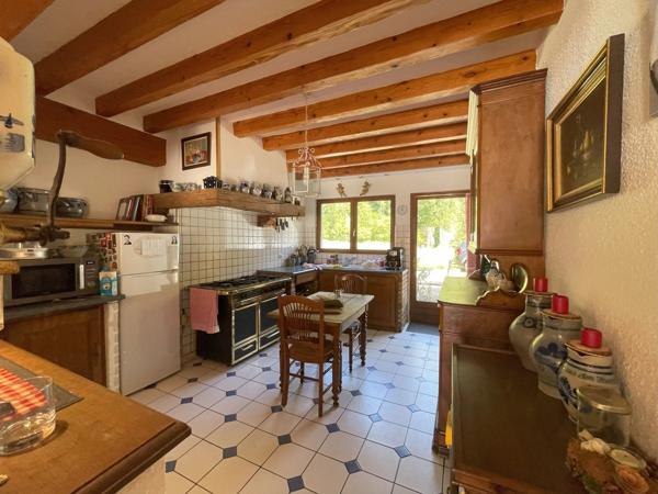 Immobilier Besançon (25000) – Gîte 518m2 – 882 000 €