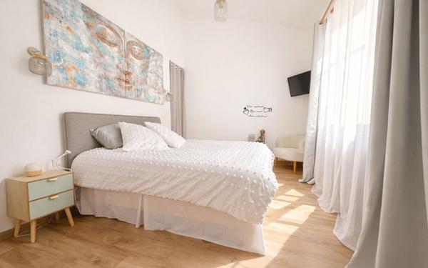 Maison à vendre    3 pièces • 113 m2 Milhaud