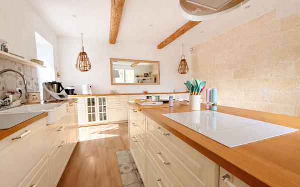 Maison à vendre    3 pièces • 113 m2 Milhaud