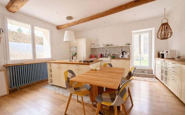 Maison à vendre    3 pièces • 113 m2 Milhaud