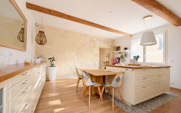 Maison à vendre    3 pièces • 113 m2 Milhaud