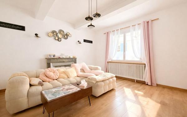 Maison à vendre    3 pièces • 113 m2 Milhaud