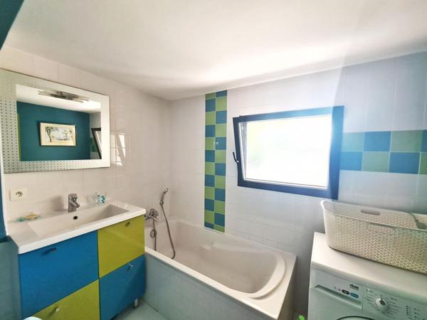 VILLA LES LÔNES- PROCHE PLAGES ET PORT DE SANARY A PIED