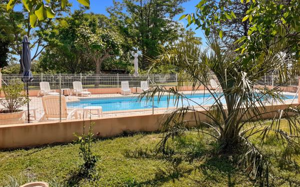 Maison à vendre    8 pièces •  Saint-Quentin-la-Poterie