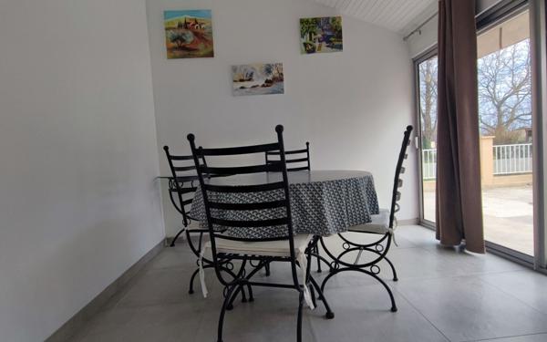 Maison à vendre    8 pièces •  Saint-Quentin-la-Poterie