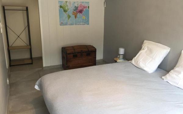 Maison à vendre    8 pièces •  Saint-Quentin-la-Poterie