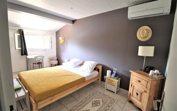 Maison à vendre    8 pièces •  Saint-Quentin-la-Poterie