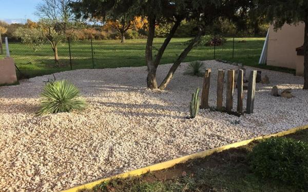 Maison à vendre    8 pièces •  Saint-Quentin-la-Poterie