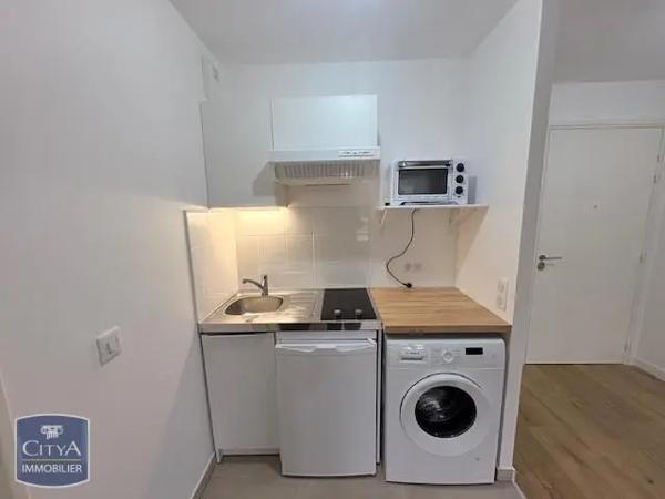 Appartement à louer 1 pièce 29.7m²