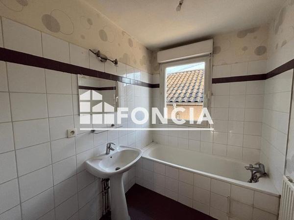 Location Appartement 3 pièces 69.98 m² - 23 ROUTE DE SOUCIEU - BAT 2 Brignais 69530