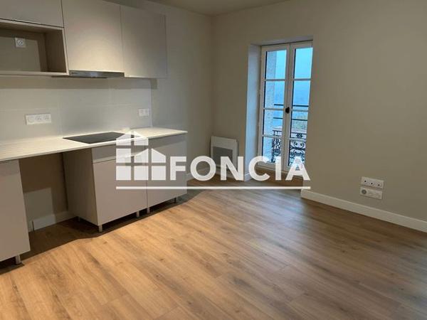 Location Appartement 2 pièces 42.9 m² - 3 RUE DU CHAT Angouleme 16000