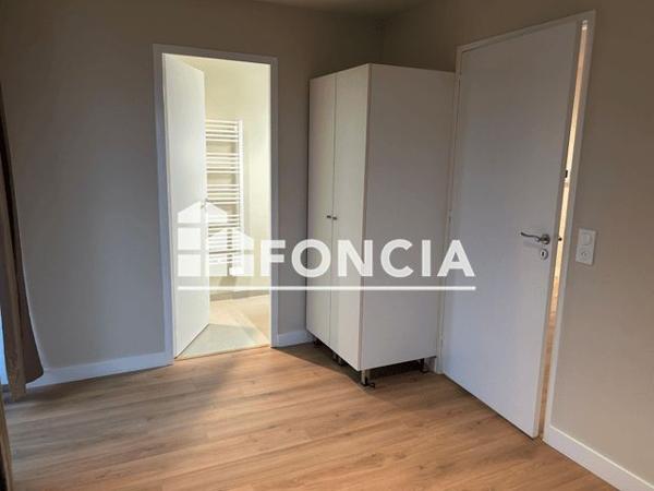 Location Appartement 2 pièces 42.9 m² - 3 RUE DU CHAT Angouleme 16000