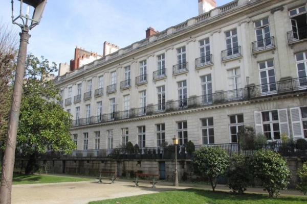 Louer appartement 5 pièces de 153 m²