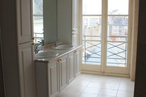 Louer appartement 5 pièces de 153 m²