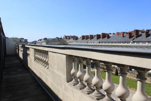 Louer appartement 5 pièces de 153 m²