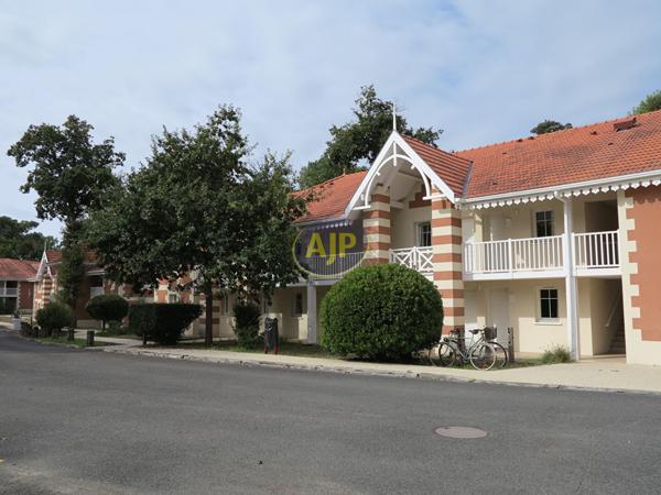 Appartement à vendre Soulac Sur Mer - 3 pièces, 46m² avec 2 chambre(s) à 118 190€ - AJP Soulac Immobilier
