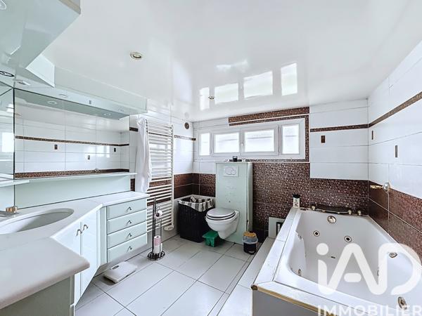 Maison à vendre 6 pièces 145 m² Vigneux-sur-Seine