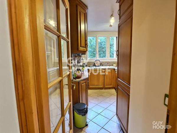 Appartement 3 pièces DOUBLE SÉJOUR avec BALCON + PARKING