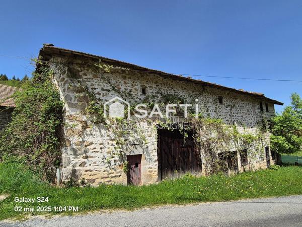 Ancien corps de ferme avec grange