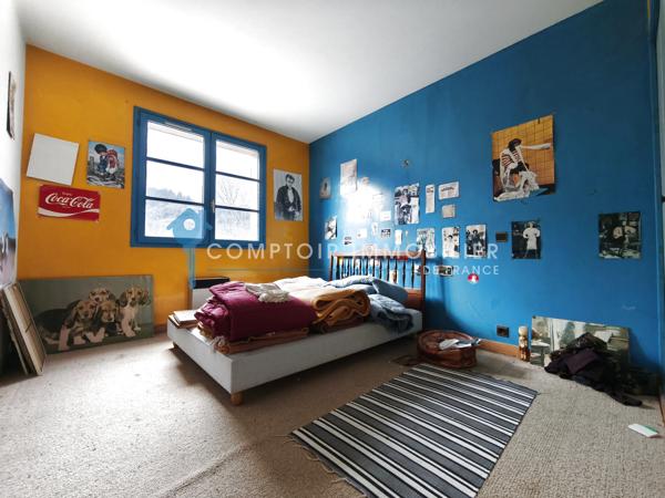Maison
                                                                                                                                                                                                                                                                                                                        5 pièce(s)                                                                                                                                                                                                          3 chambre(s)                                                                                                                                                                                                          120  m²