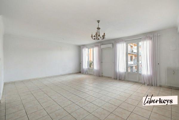 Draguignan : Spacieux 101m² avec Balcon Filant et 4 Chambres