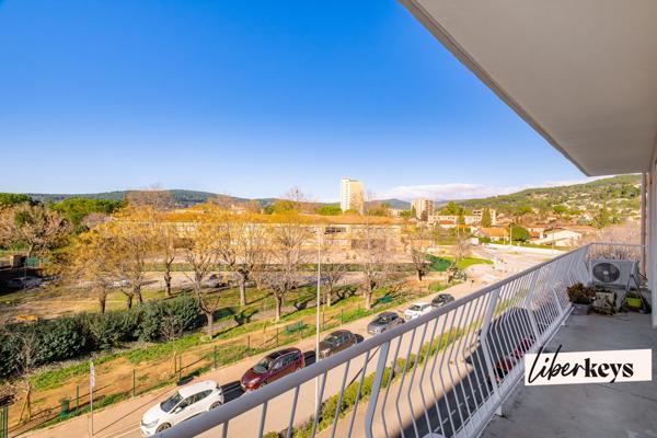 Draguignan : Spacieux 101m² avec Balcon Filant et 4 Chambres