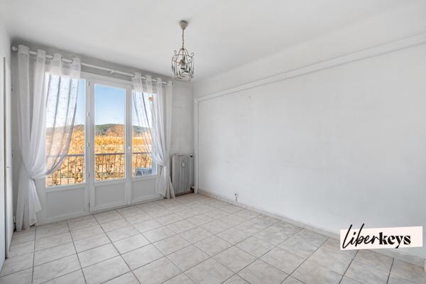 Draguignan : Spacieux 101m² avec Balcon Filant et 4 Chambres