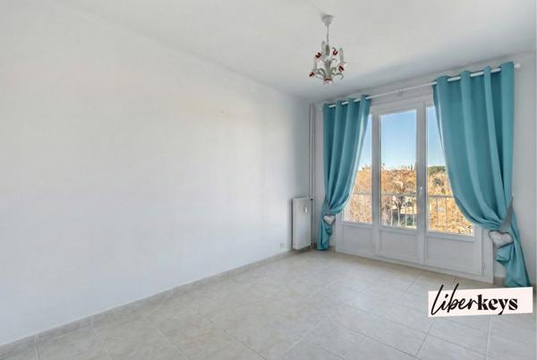 Draguignan : Spacieux 101m² avec Balcon Filant et 4 Chambres