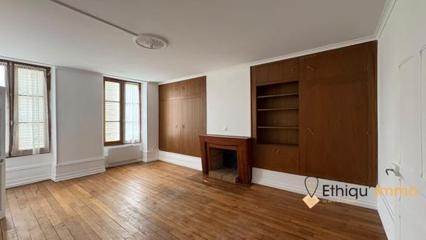 Appartement à louer, 3 pièces - Bar-sur-Aube 10200