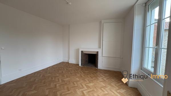Appartement à louer, 3 pièces - Bar-sur-Aube 10200