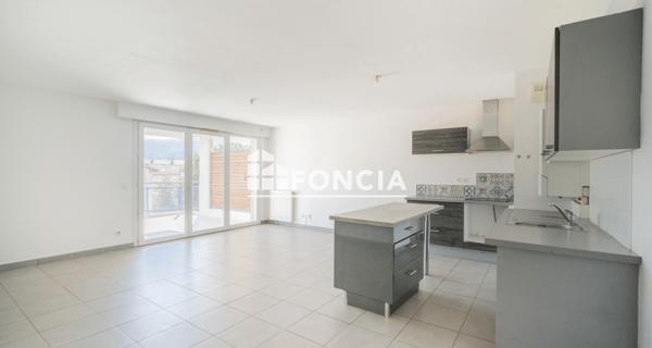 À vendre Appartement 3 pièces 65 m² - Marseille 13010
