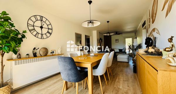 À vendre Appartement 4 pièces 67.9 m² - Hyères 83400