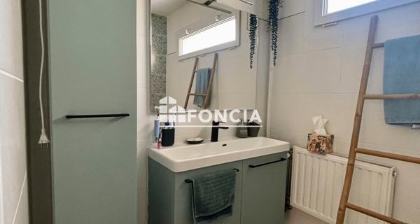 À vendre Appartement 4 pièces 67.9 m² - Hyères 83400
