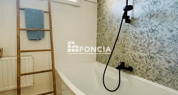 À vendre Appartement 4 pièces 67.9 m² - Hyères 83400