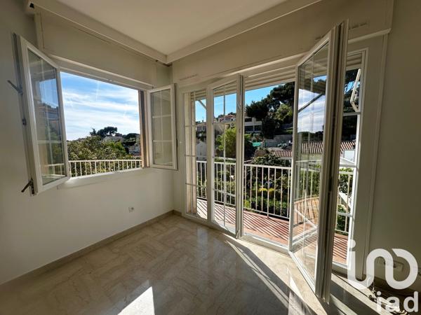 Duplex 4 pièces de 108 m² à Cassis (13260)