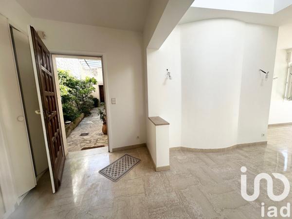 Duplex 4 pièces de 108 m² à Cassis (13260)