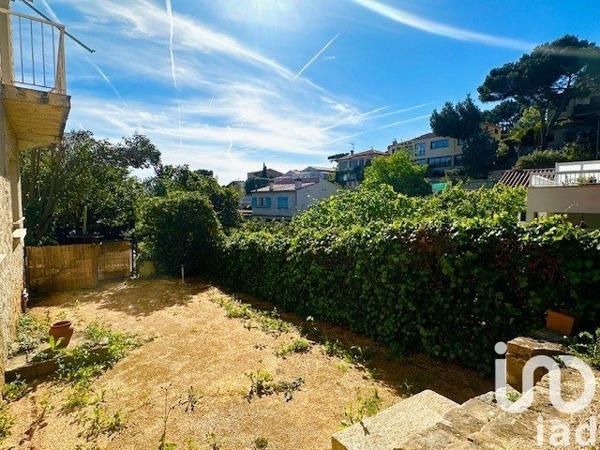 Duplex 4 pièces de 108 m² à Cassis (13260)