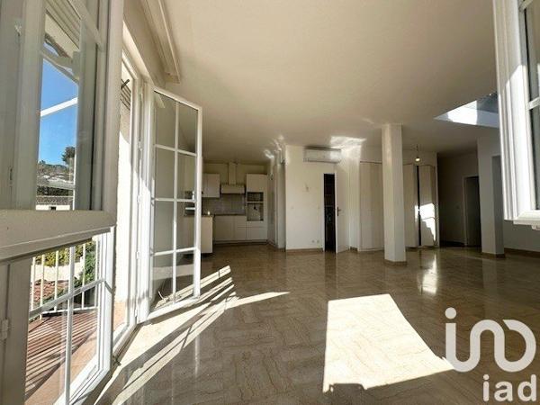 Duplex 4 pièces de 108 m² à Cassis (13260)
