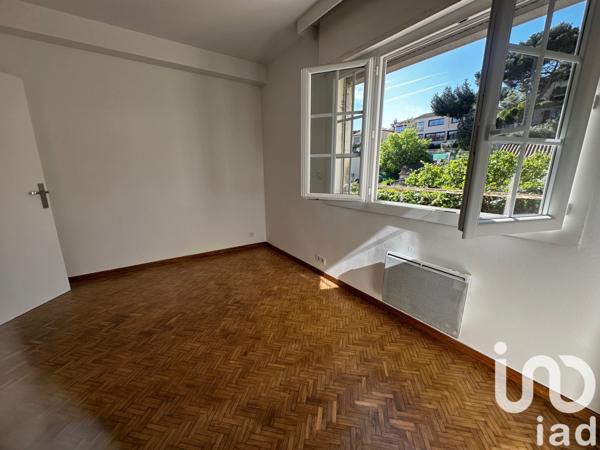 Duplex 4 pièces de 108 m² à Cassis (13260)