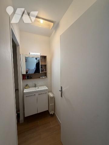 Studio actuellement loué