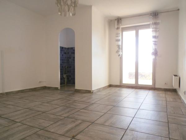 13010 Marseille Type 2 Lumineux