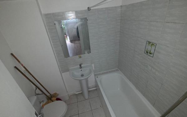 Appartement à vendre    1 pièce •  Tremblay-en-France