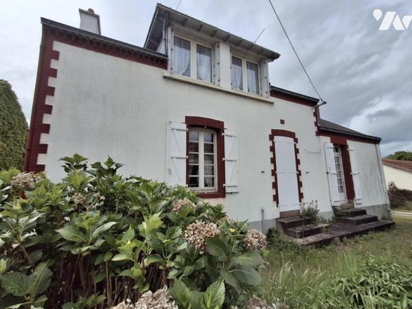 Couëron Bourg, maison ancienne à rénover sur environ 550 m2 de terrain