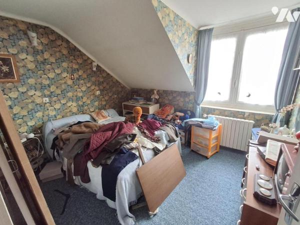 Couëron Bourg, maison ancienne à rénover sur environ 550 m2 de terrain